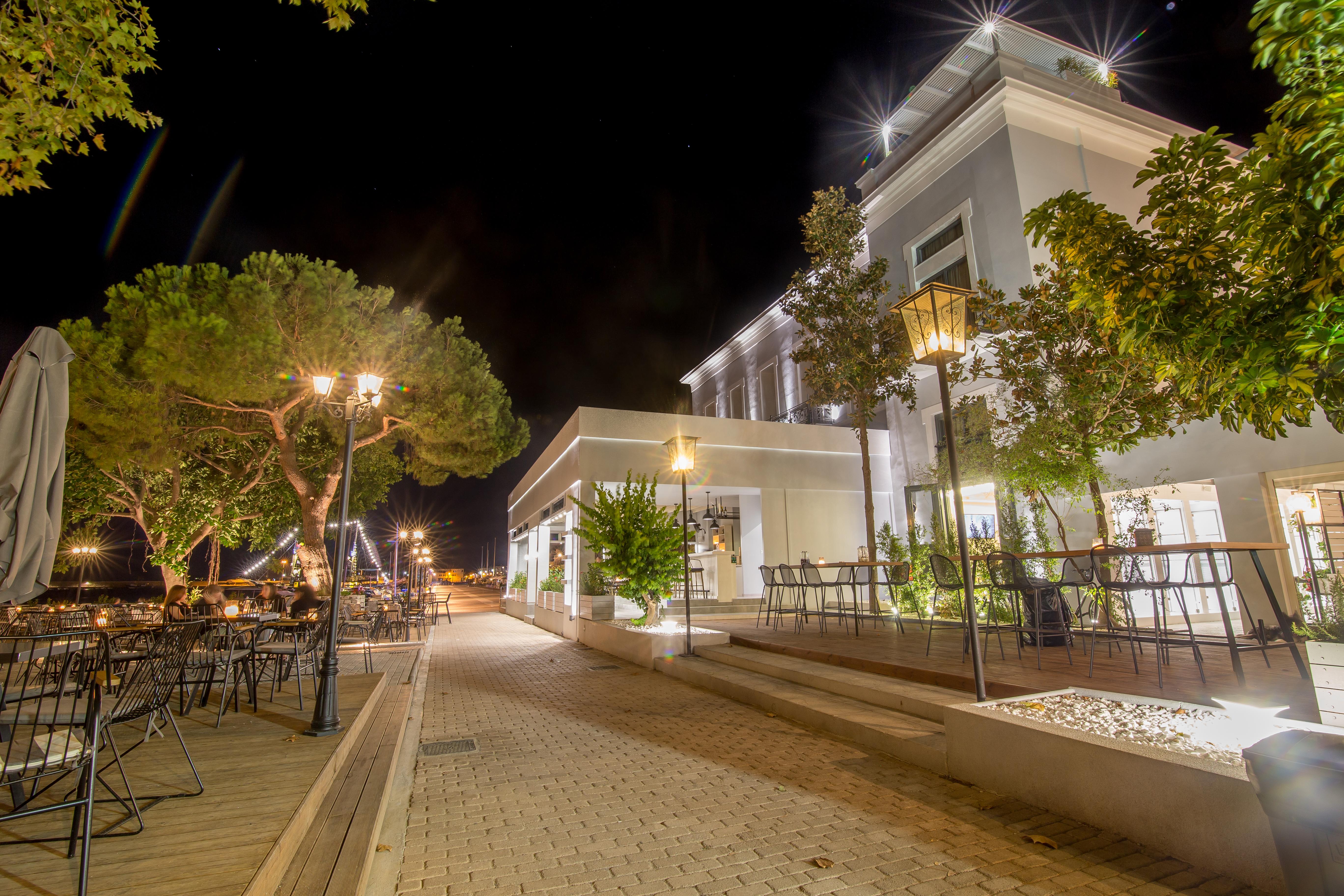 Panellinion Luxury Rooms Kalamata Exterior foto