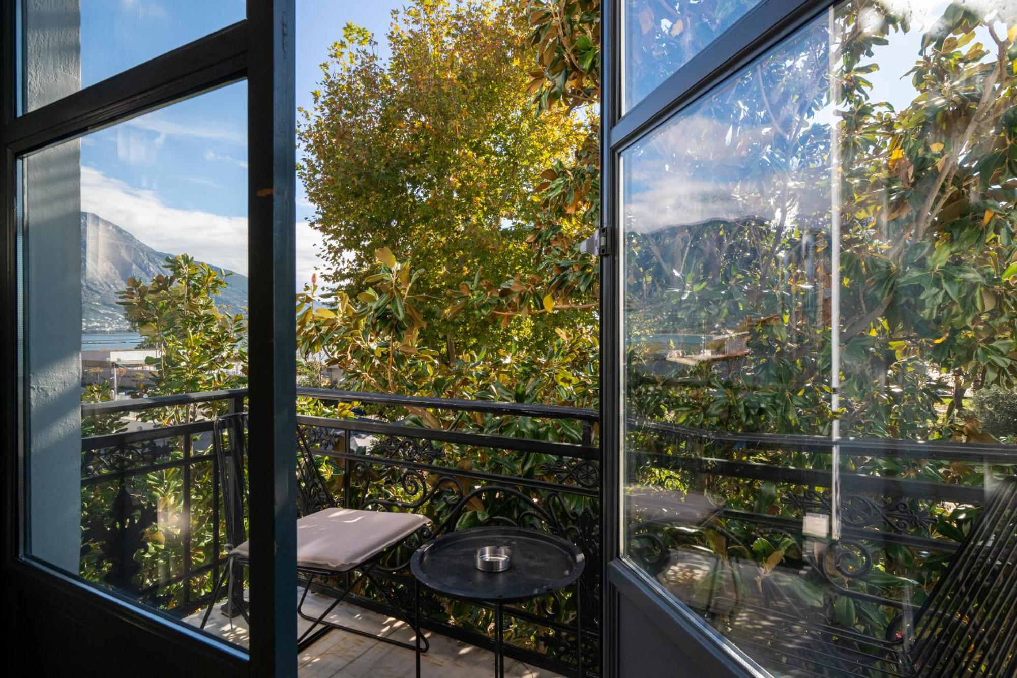 Panellinion Luxury Rooms Kalamata Exterior foto